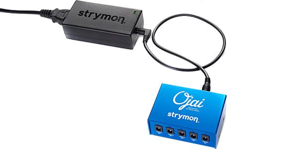 確か内部独立型のスーパーローノイズらしいパワーサプライ。