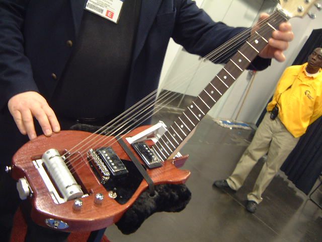 NAMM SHOW 2008 出展製品紹介 - きになるおもちゃ -ギター