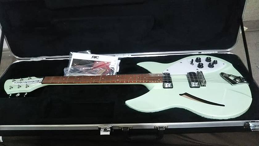 Rickenbacker 4003 リッケンバッカー ベース 純正ハードケース付