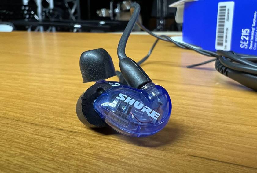 SHURE215イヤホン 高音質イヤホン