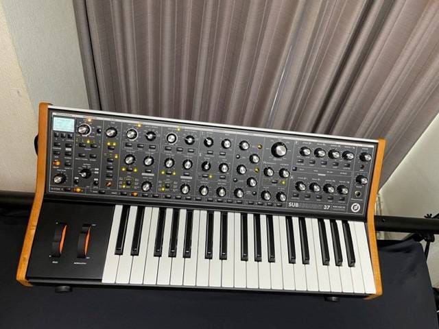 SUBSEQUENT37 現代MOOGシンセの魅力｜サウンドハウス