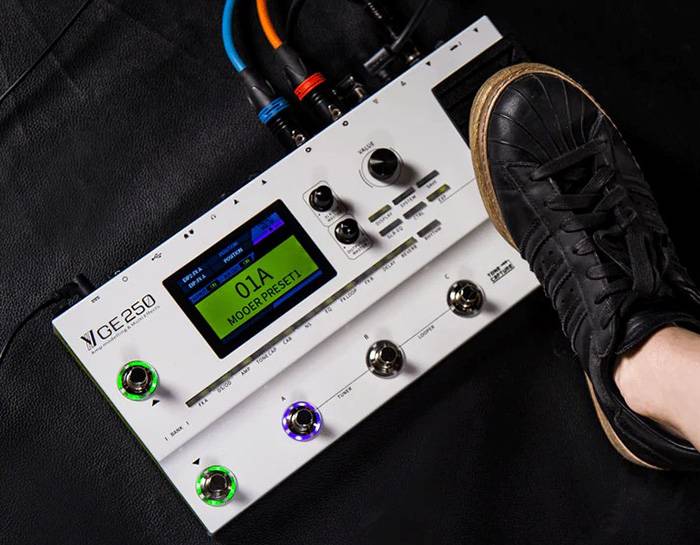MOOER ( ムーアー ) / GE250 マルチエフェクター