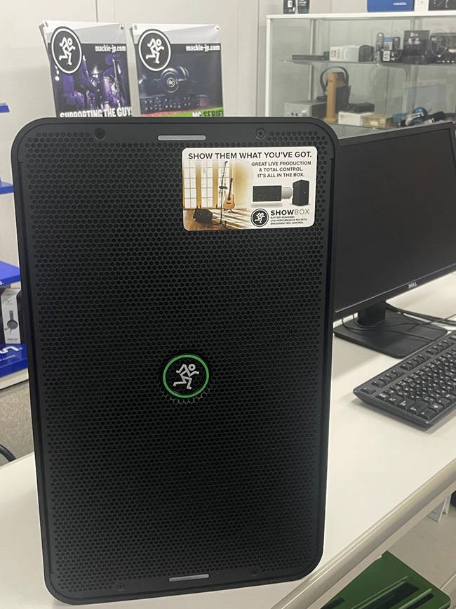 MACKIE ( マッキー ) / ShowBox バッテリー駆動オールインワンPAシステム
