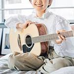 Choosing Your First Acoustic Guitar - Yamaha Guitars