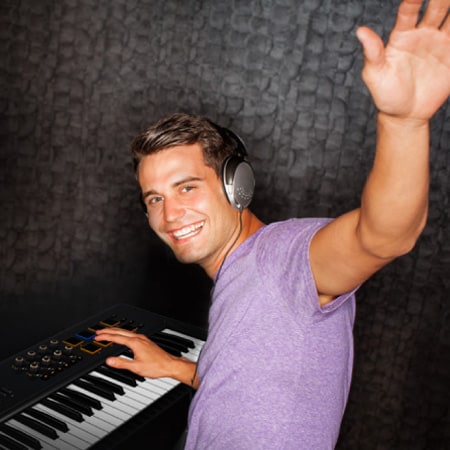 BEHRINGER CAT デスクトップ デュオフォニック アナログシンセサイザー