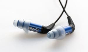 低音域のレスポンスを向上した、新型ダイナミック型ドライバーを搭載