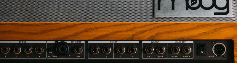 MOOG ( モーグ ) Matriarch セミモジュラーシンセサイザー 送料