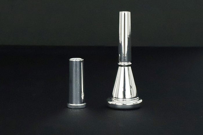 ホルン用マウスピースアダプター付属