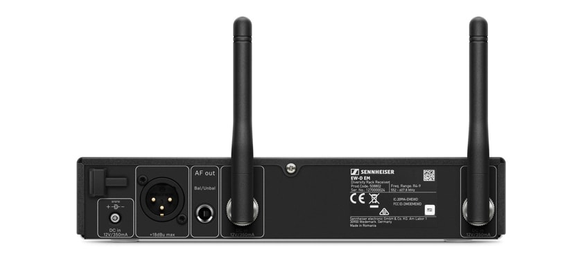 EW-D EM受信機の背面