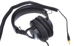 SONY（ソニー）/ MDR-7506 定番スタジオモニターヘッドホン 密閉