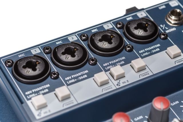 高音質】【おすすめ】Soundcraft Notepad-12FX アナログミキサー
