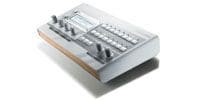 ACCESS / Virus TI Snow Desktop Synthesizer