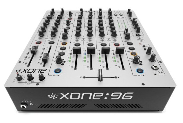 ALLEN&HEATH/Xone:96 高音質4chアナログDJミキサー