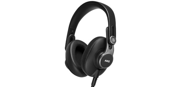 AKG K371