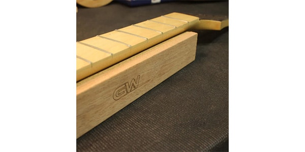 ALLPARTS / LT-1717-000 Guitar Neck Support Caul, Medium画像2