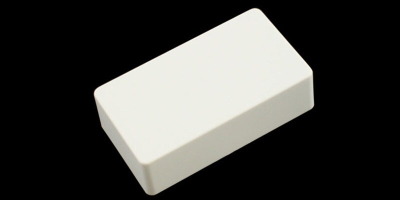 /PC-0303-025 Humbucking Pickup Covers No Holes White Plastic