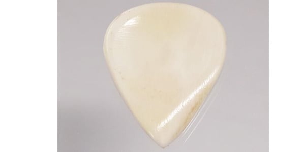 Animals Pedal / Wild Picks　Cow Bone Jazz Pick Double Dent White