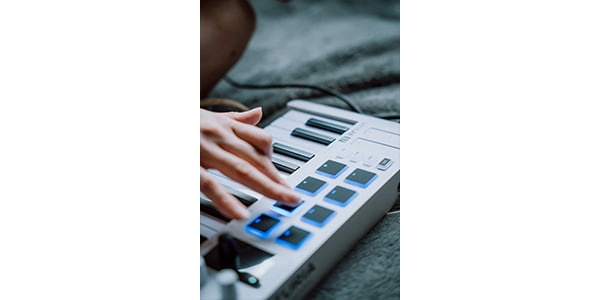 ARTURIA ( アートリア )  / MINILAB 37 BK MIDIコントローラー画像12