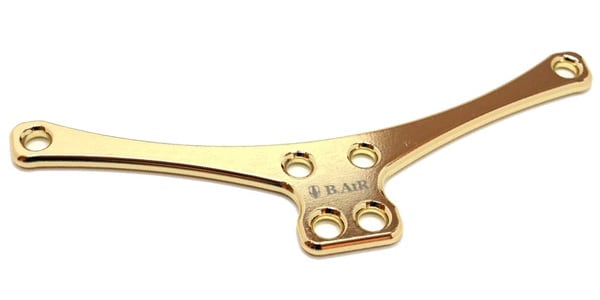 送料無料の通販 B.AIR ( ビー・エアー ) WDP-N-GP V型プレート ワイド ゴールド 管・吹奏楽器アクセサリ