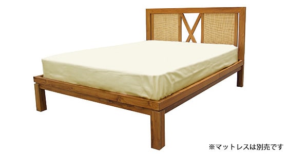 ベッド　　高級感あり　チーク材　中古品 チーク・ローベッドv01 ～チーク角材を組み上げた、シンプルな