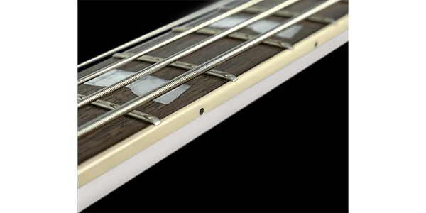 Baum Guitars / Nidhogg Bass Vintage White画像3
