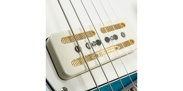 Baum Guitars ( バウム・ギターズ )  / Wingman-W with Tremolo Coral Blue画像3