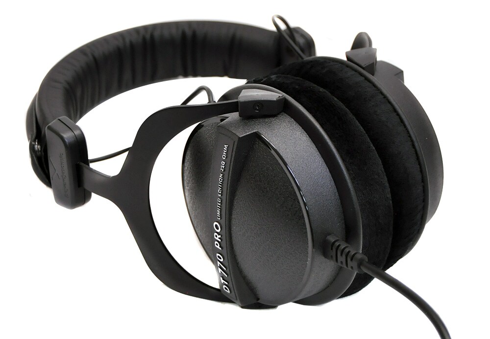 定番入荷 beyerdynamic DT770PRO 250Ω 密閉型モニターヘッドホン