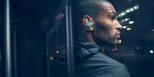 Bang&Olufsen / Beoplay E8 Sport Blue True Wireless Earphones画像8