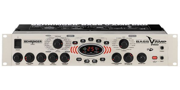 BEHRINGER/BASS V-AMP PRO