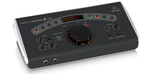 数週間のみ使用の美品 BEHRINGER　XENYX CONTROL2USB