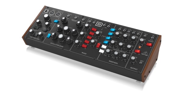 BEHRINGER ( ベリンガー ) Model D アナログシンセサイザー 送料無料