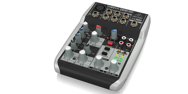 Behringer Xenyx Q502USB オーディオミキサー