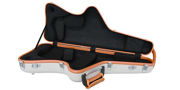 C.C.シャイニーケースII / Alto saxophone case, stand up, sand beige.画像6