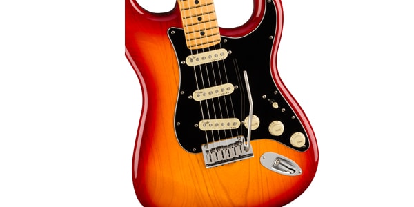 FENDER / American Ultra Luxe Stratocaster Plasma Red Burst画像3