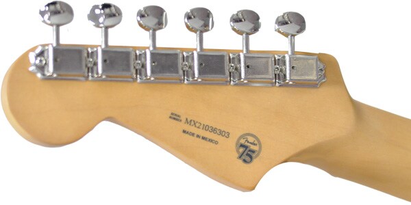 FENDER ( フェンダー ) Noventa Stratocaster Surf Green/4 送料
