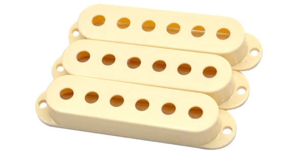 FENDER / RDWRN STRAT PCKUP COVERS A. WHT (3)