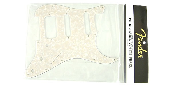 FENDER ( フェンダー )  / 099-1338-000 11-Hole Modern-Style Stratocaster H/S/S Pickgu
