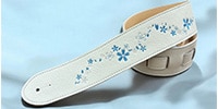 Grande uomo / 雪桜刺繍/ホワイト（穴6mm）