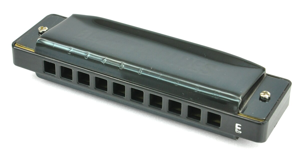 Hering Harmonicas/Black Blues/F