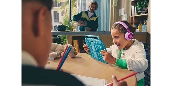JBL ( ジェービーエル )  / JBL Junior 320BT パープル画像11
