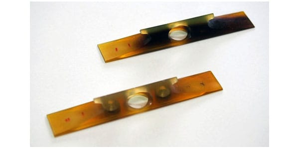 亀屋邦楽器 ( カメヤホウガッキ ) 地唄三味線用 水牛駒 一匁1分 送料