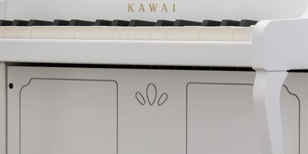 KAWAI ( 河合楽器製作所 ) アップライトピアノ ホワイト（1152） 送料