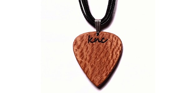 Knc Picks ( ケーエヌシーピックス )  / Lacewood Guitar Pick Necklace