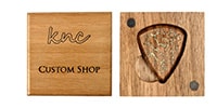 Knc Picks / Magma Walnut Glowing Guitar Pick with Wooden Box