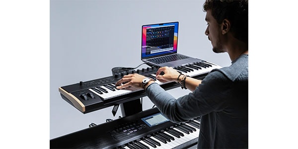 Keystage 61鍵 MIDIコントローラー