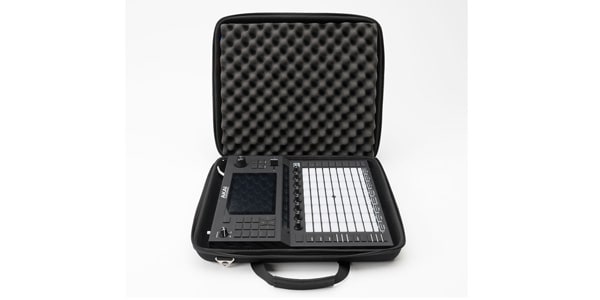 Magma Bags / CTRL Case Force クッションケース