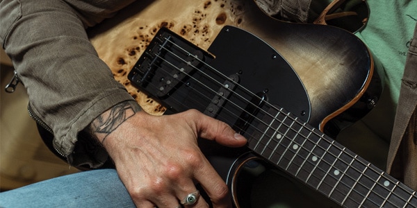 Michael Kelly Guitars ( マイケルケリーギターズ )  / Triple 50 Black Burl画像4