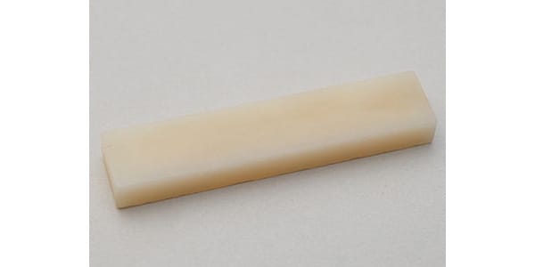 MONTREUX ( モントルー )  / Camel Bone Nut 45 x 5 x 9.5 [9699]