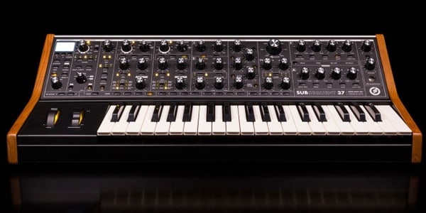 MOOGのSubsequent37