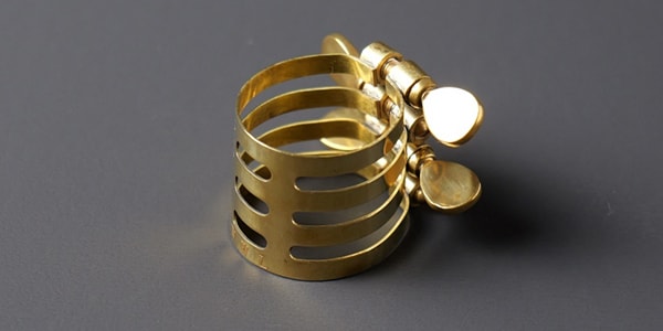 MOUTON STORE / What a Wonderful Ligature Alto Saxophone Brass Lacquered